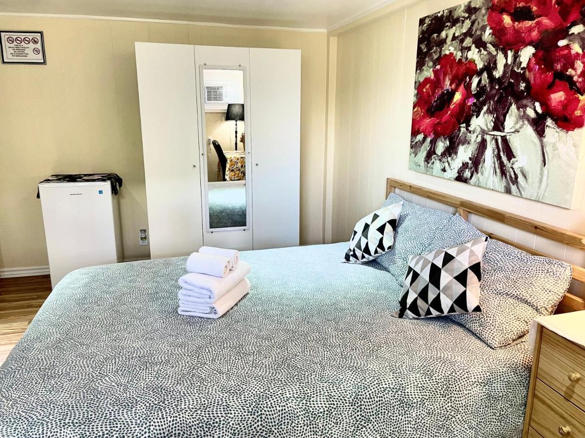Perfect Home-Private Washrooms,Free Parking,High Speed Net Торонто Экстерьер фото