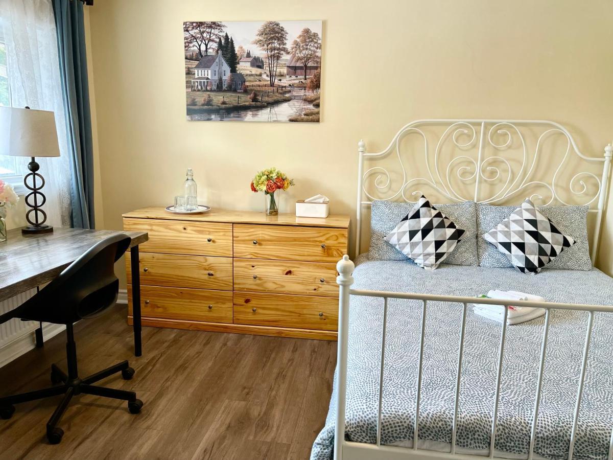 Perfect Home-Private Washrooms,Free Parking,High Speed Net Торонто Экстерьер фото